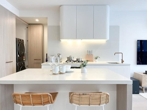 Modern Luxury 2B2B Sky Garden SmartTV - Accommodation Melbourne 3