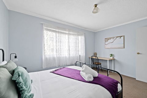 Modern Private Double Room - Central Spot At Liverpool - Shared Bathroom - Accommodation Melbourne 1