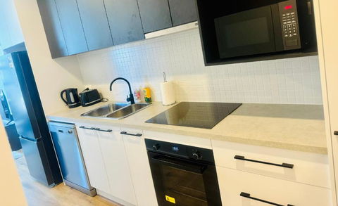 Modern Suite In The Central - Accommodation Melbourne 2