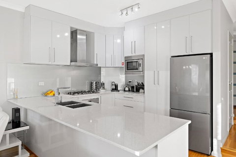 Modern Scarborough Townhouse - Accommodation Melbourne 3