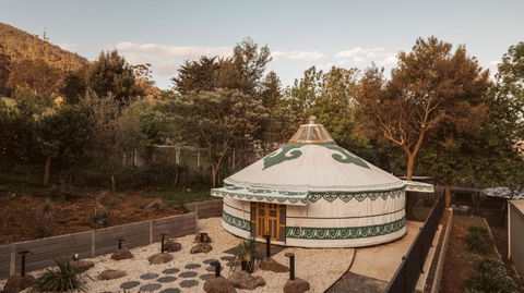 Mongolian Crafted Yurt With Private Spa And Spectacular Views - Accommodation Melbourne 0