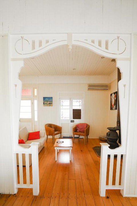 Montrose Farm Stay - Charming 2 Bedroom Cottage - Accommodation Melbourne 2