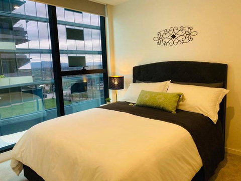 Moody Moon Apartment @ Sky Garden - Glen Waverley - Accommodation Melbourne 1