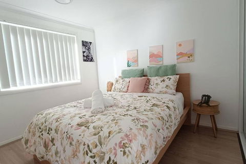 New And Cozy 2 Bedrooms Granny Flat With Aircon & Pool - Accommodation Melbourne 2