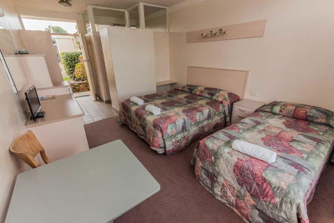 Moruya Waterfront Hotel Motel - Accommodation Melbourne 3