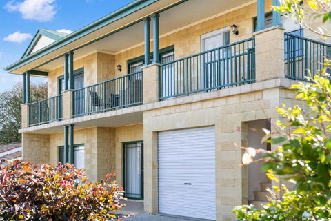 Mountain Views Milton - Accommodation Melbourne 3