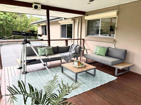 Mountain Views, Spa Bath, Pet Friendly, Near Zoo! - Accommodation Melbourne 3