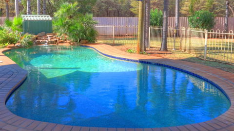 Mulga Country Motor Inn - Melbourne 4u 1