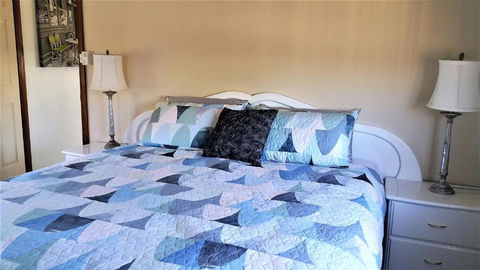 Must Love Dogs B&B & Self Contained Cottage - Accommodation Melbourne 1
