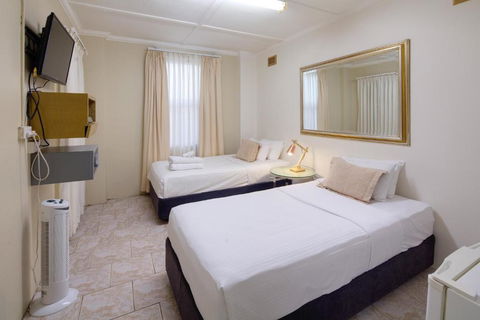 Neutral Bay Lodge - Accommodation Melbourne 3