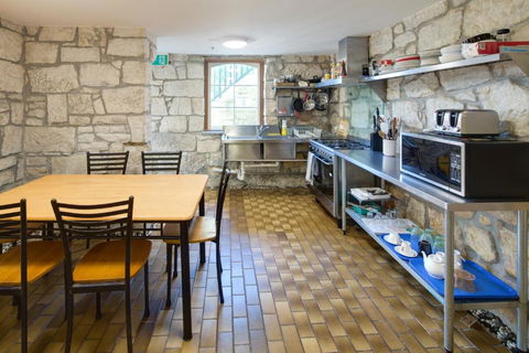 Neutral Bay Lodge - Accommodation Melbourne 2
