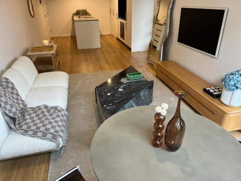 NEW BOUTIQUE 1bd Apt - Accommodation Melbourne 1