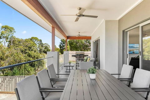 NEW - Sunrise Waters Holiday House - Accommodation Melbourne 3