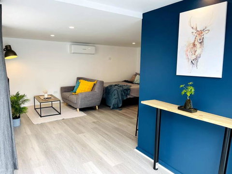 Newly Renovated Contemporary Private Studio Near Hobart CBD And Airport - Accommodation Melbourne 2