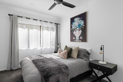 New Modern 2 Bedroom Mountain Retreat Escape - Accommodation Melbourne 0