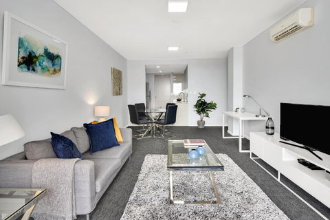 North Sydney Large Two Bedroom MIL2252402 - Accommodation Melbourne 0