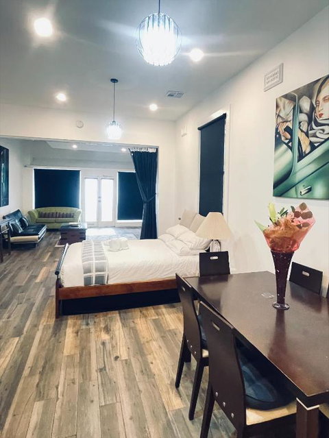 Northcote Spacious Studio - Accommodation Melbourne 0