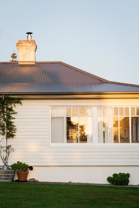 Ocean Beach Front, 3 Capes Cottage. - Accommodation Melbourne 1