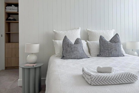 Ocean Pearl, Entire Home On The Esplanade - Accommodation Melbourne 3