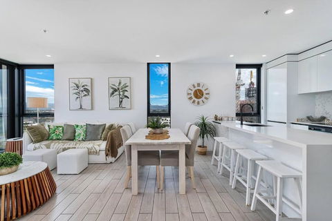 OPUS Apartment - Beach At Your Doorstep Short Walk To Light Rail - Melbourne 4u 3