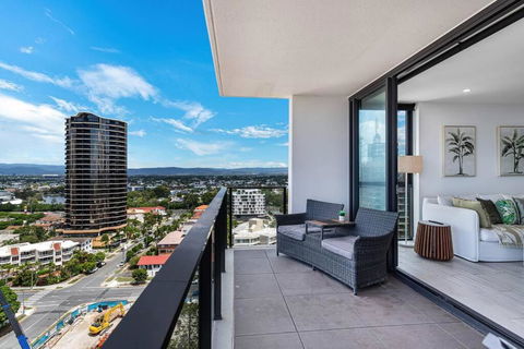 OPUS Apartment - Beach At Your Doorstep Short Walk To Light Rail - Melbourne 4u 1