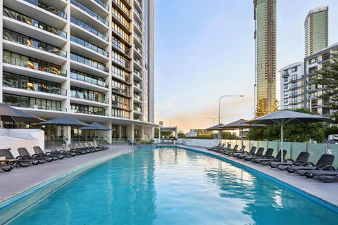 Ocean View 3-Bed With Gym, Pool, Sauna & Parking - Accommodation Melbourne 0
