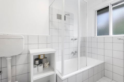 Opposite Rippon Lea Estate - Accommodation Melbourne 3