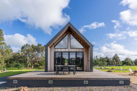 Ovata - Country To Coast - Melbourne 4u 0