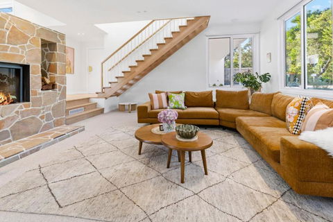 Palm Springs Hideaway - Accommodation Melbourne 2