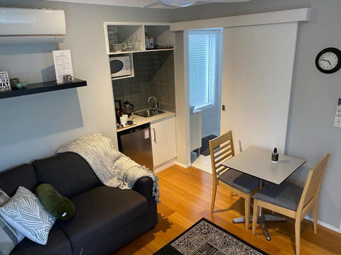Paperbark Bed & Breakfast - Accommodation Melbourne 0