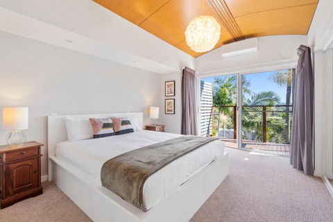 Paradise Palms - Resort Retreat With Panoramic Views - Accommodation Melbourne 1
