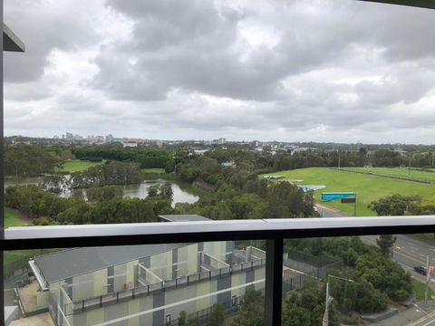 Parkview Modern Apartment W Parking @ Olympic Park - Accommodation Melbourne 3