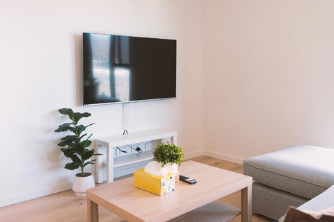 Patio Mt View 1BR Apt In CBD Near ANU And Museum With Free Parking And WiFi - Accommodation Melbourne 1