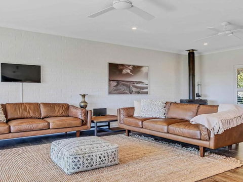 Pauls Farmhouse - Accommodation Melbourne 1