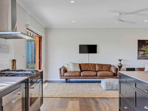 Pauls Farmhouse - Accommodation Melbourne 2