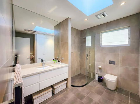 Peaceful 4-Bedroom Family Retreat In Lane Cove - Accommodation Melbourne 1