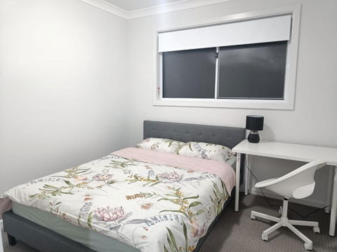 Peaceful Room In Modern And Spacious Baulkham Hills Home - BH2 - Accommodation Melbourne 0