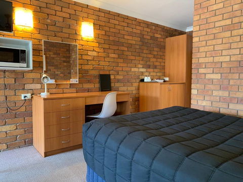 Peter Allen Motor Inn - Accommodation Melbourne 0