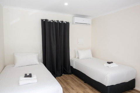 Petrie Mill Motel - Accommodation Melbourne 2