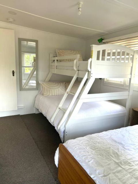 Pine Cottage - Accommodation Melbourne 3
