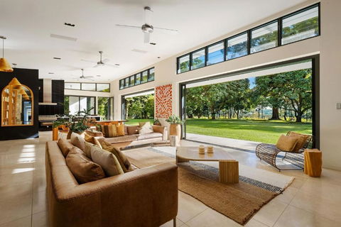 Pine Mountain - Accommodation Melbourne 1