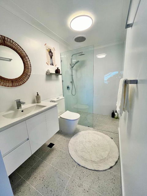 Point Clare - Relax And Unwind - Greenery & Birdsongs - Accommodation Melbourne 2