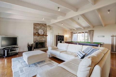 Port Philip Panorama - Bayview Retreat And Pool Bliss - Accommodation Melbourne 0