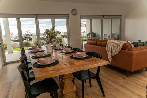 Port Vincent Seaside Apartments - Apartment 2 - Accommodation Melbourne 1