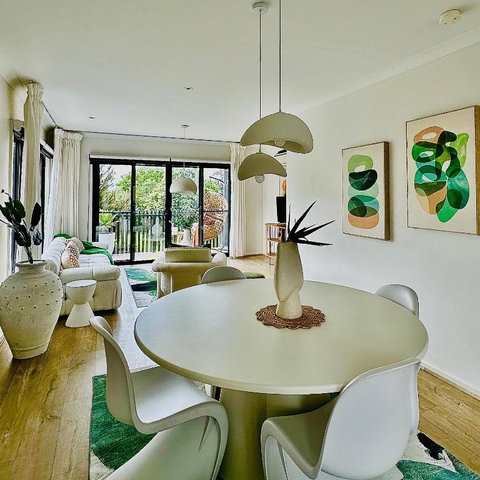 Position Perfection- Mornington - Accommodation Melbourne 0