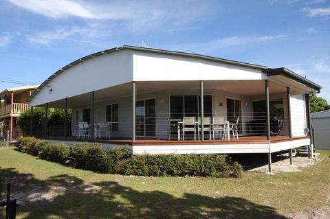 Rainbow Tides - Accommodation Melbourne 2