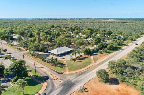 RAC Cable Beach Holiday Park - Melbourne 4u 3