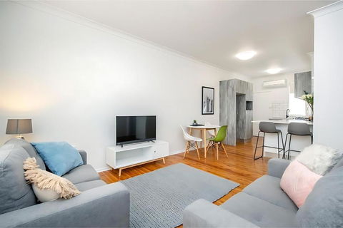 Prickly Pear Stays In Adamstown - Accommodation Melbourne 0