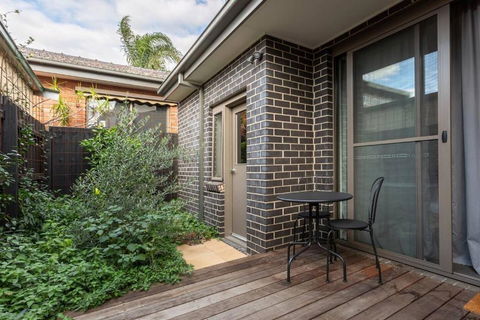 Primrose - Chic Mid-Century Style In Brunswick - Accommodation Melbourne 1