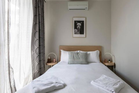 Primrose - Chic Mid-Century Style In Brunswick - Accommodation Melbourne 3